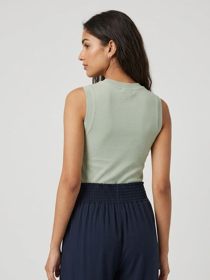 Alice Essential Racer Tank - Pistachu Green