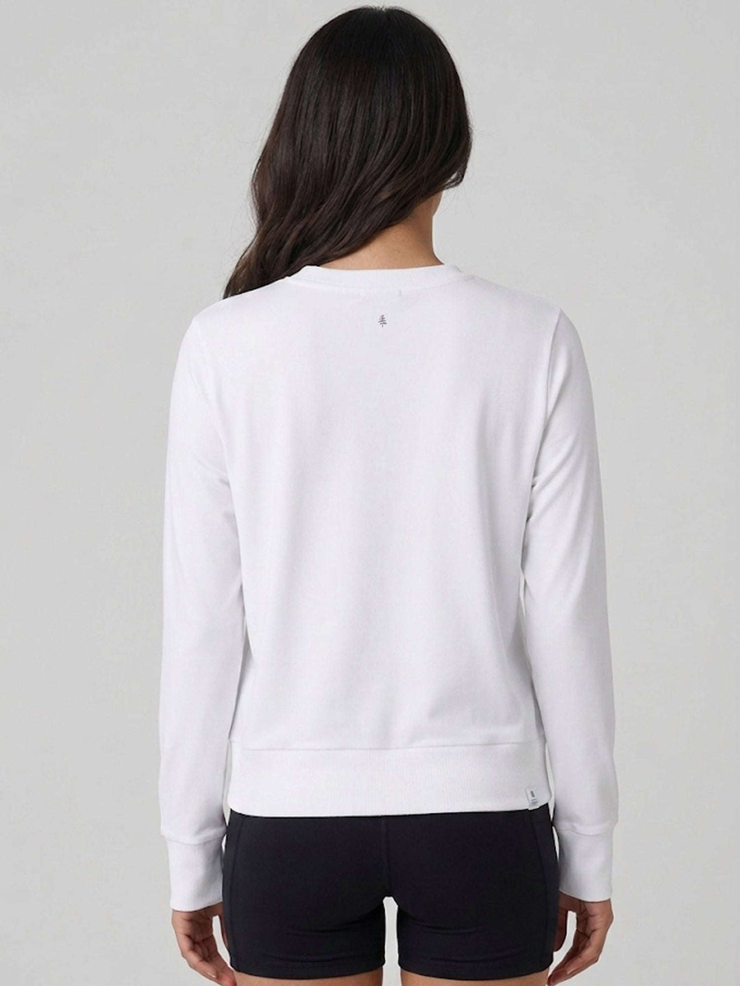 Anna FeatherLite Tee - White Chelsea Athleisure 