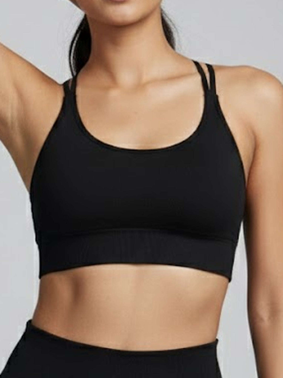 Drift Bra – Seamless Cross-Back Medium Impact – Black Chelsea Athleisure 