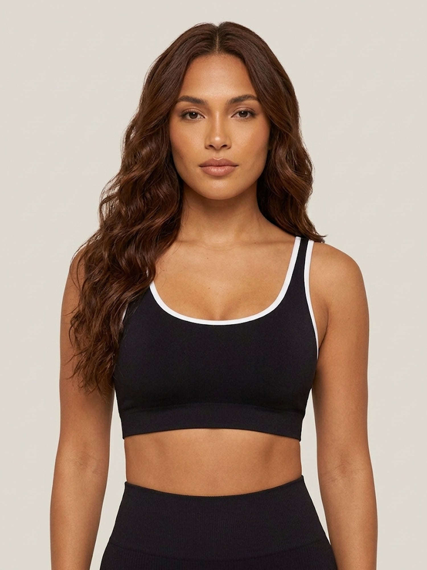 Edge Bra Seamless Medium Impact – Black Chelsea Athleisure 