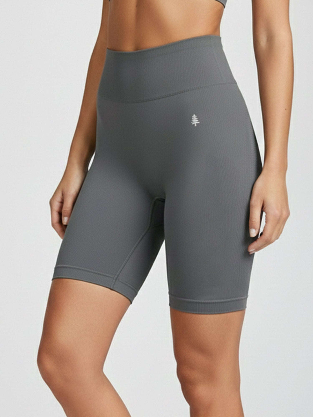 FlowForm Seamless Shorts® Dark Shadow 6.5" Inseam Chelsea Athleisure 