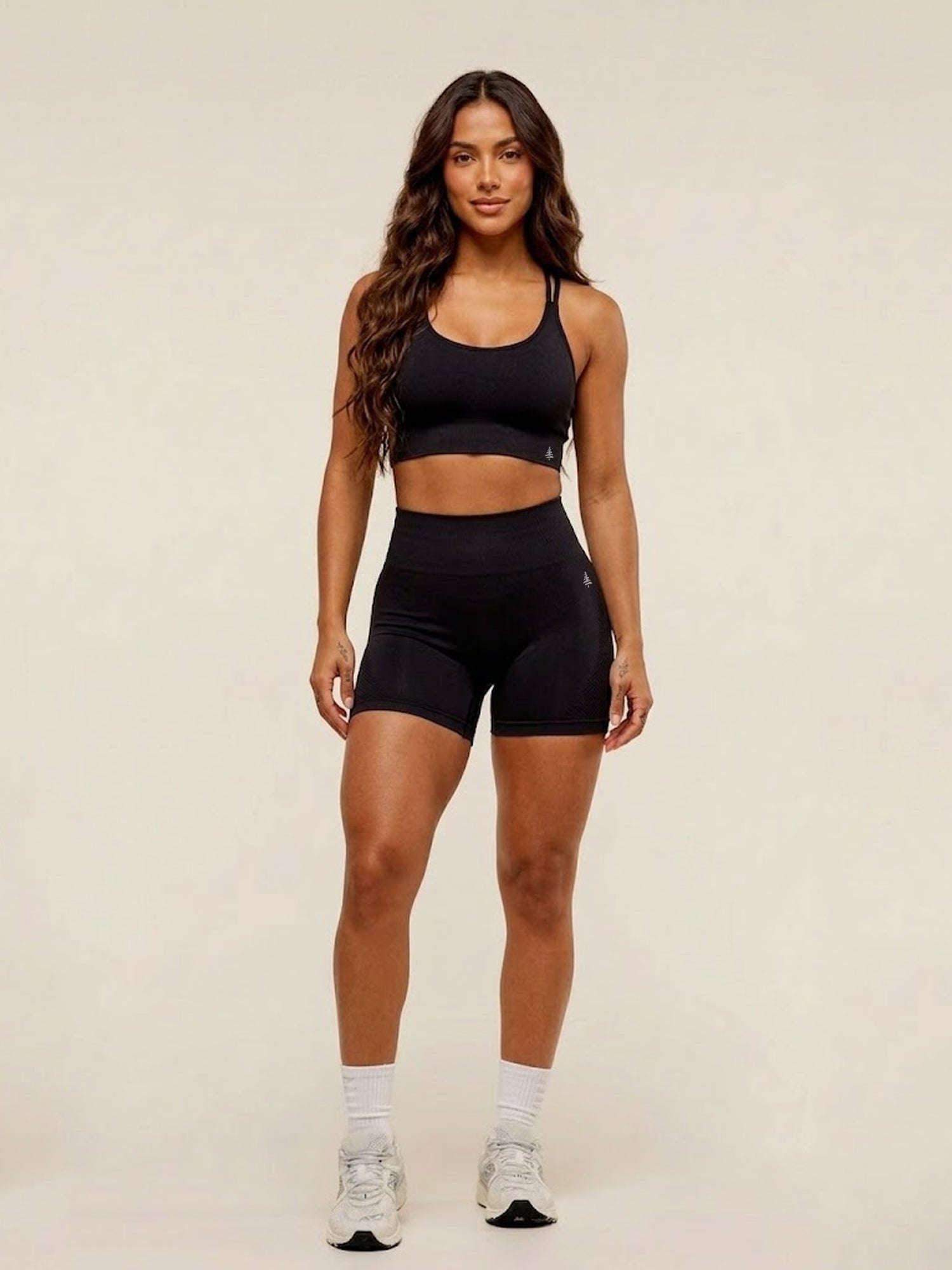 FlowForm Seamless Shorts & Drift Bra Matching Set – Black Chelsea Athleisure 