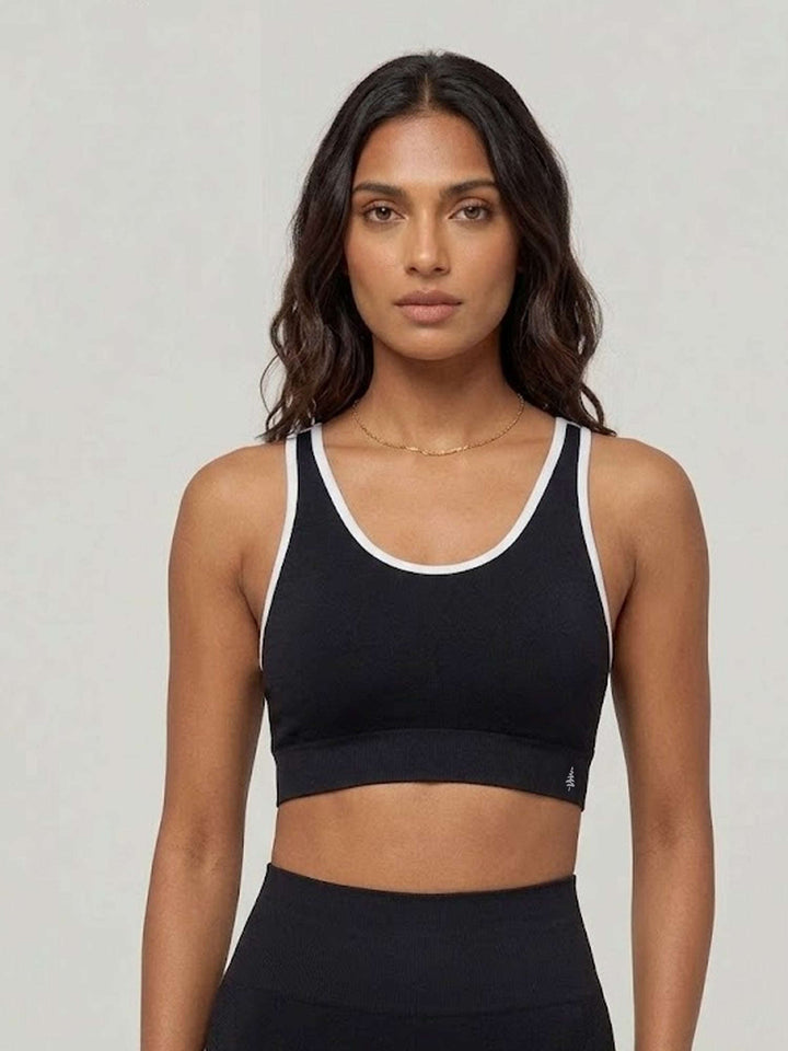 FlowForm Seamless Shorts & Halo Bra Matching Set – Black Chelsea Athleisure 