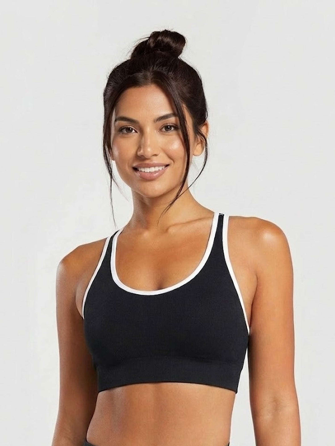 Halo Bra – Open-Back Second Skin – Medium Impact – Black Chelsea Athleisure 