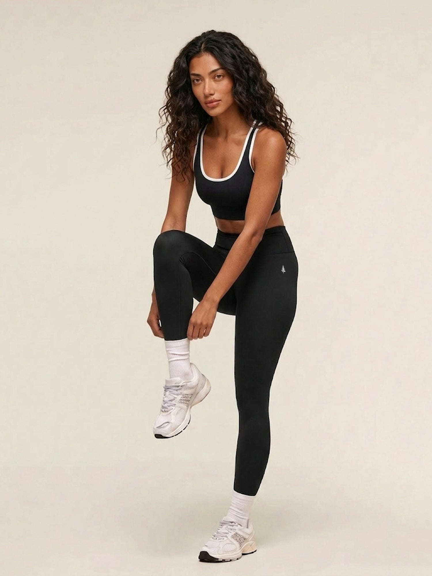Movelight Legging & Trace Bra Matching Set – Black Chelsea Athleisure 