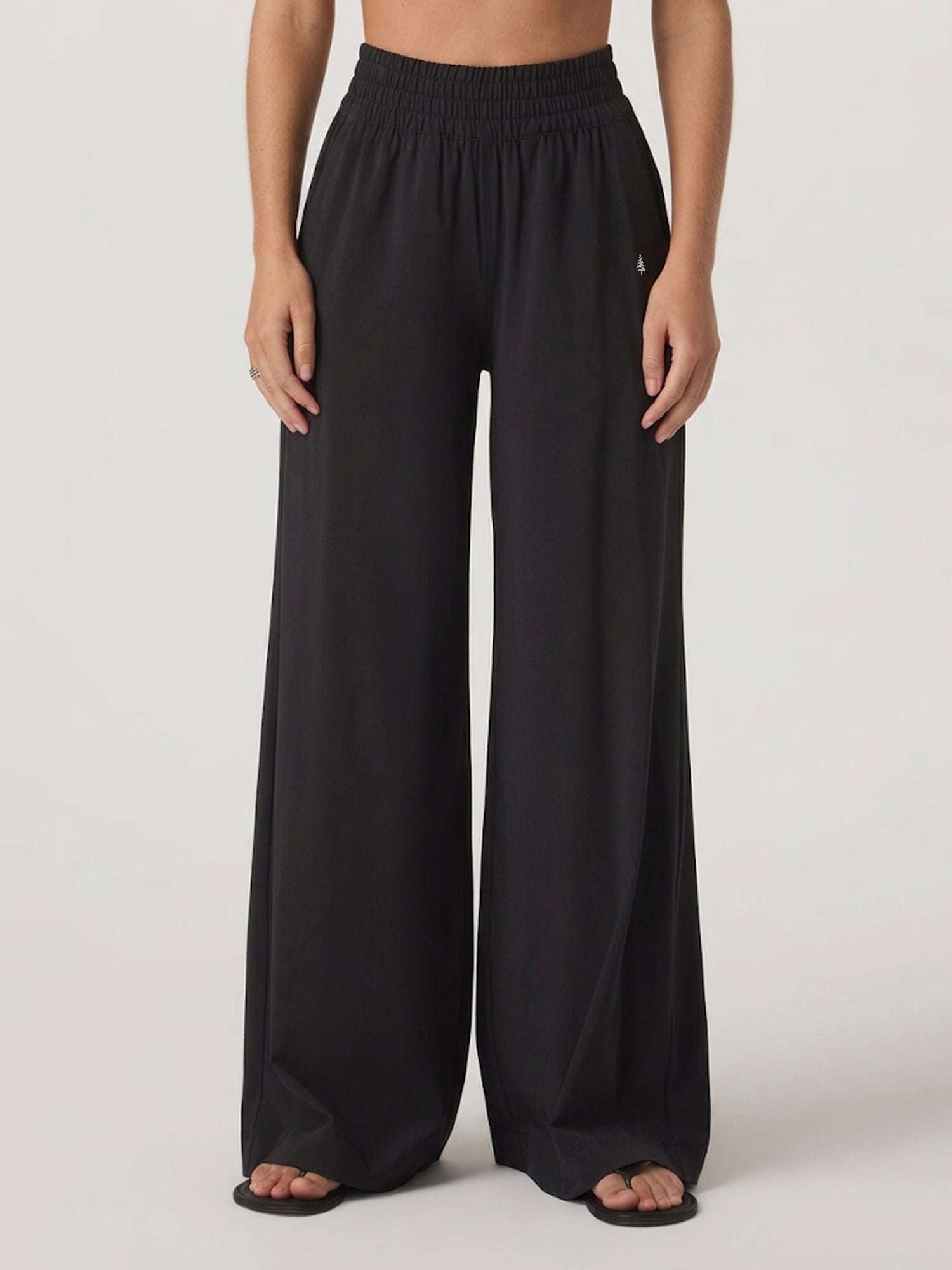 Petra FreeFlow Wide Pants - Midnight Black Chelsea Athleisure 